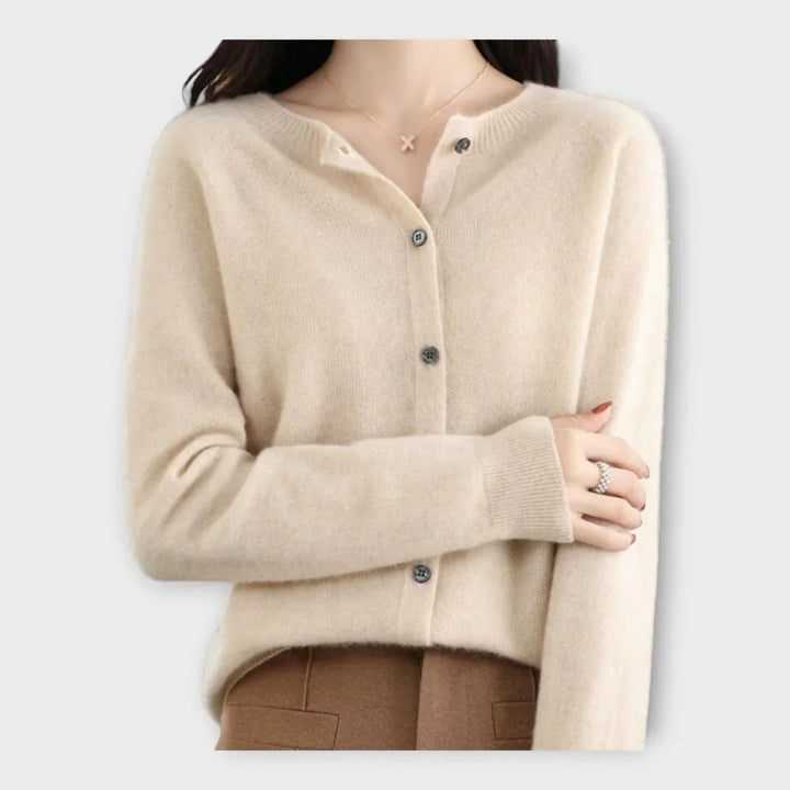 Cárdigan elegante con botones