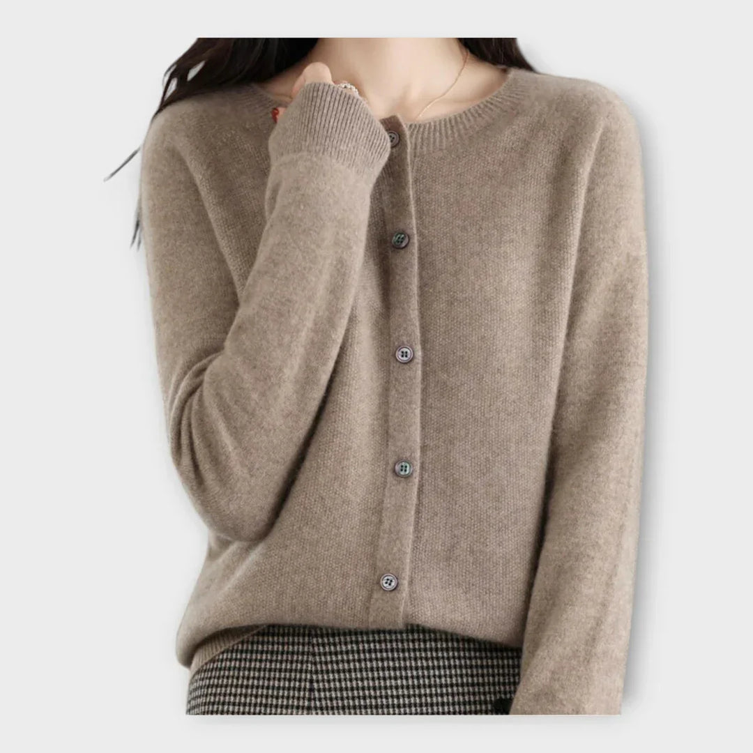 Cárdigan elegante con botones