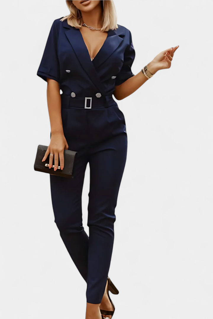 Vivienne Mono con Elegancia Sin Esfuerzo